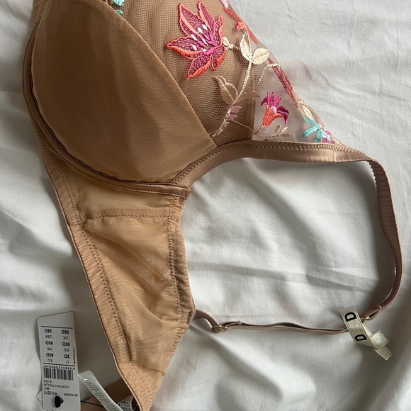 Intimissimi Multicolor Floral Embroidered Bra - Picture 4 of 4